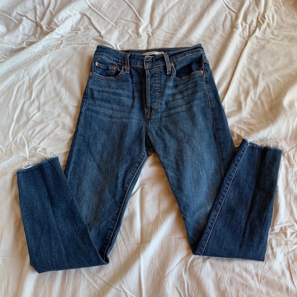Levi’s wedgie jeans